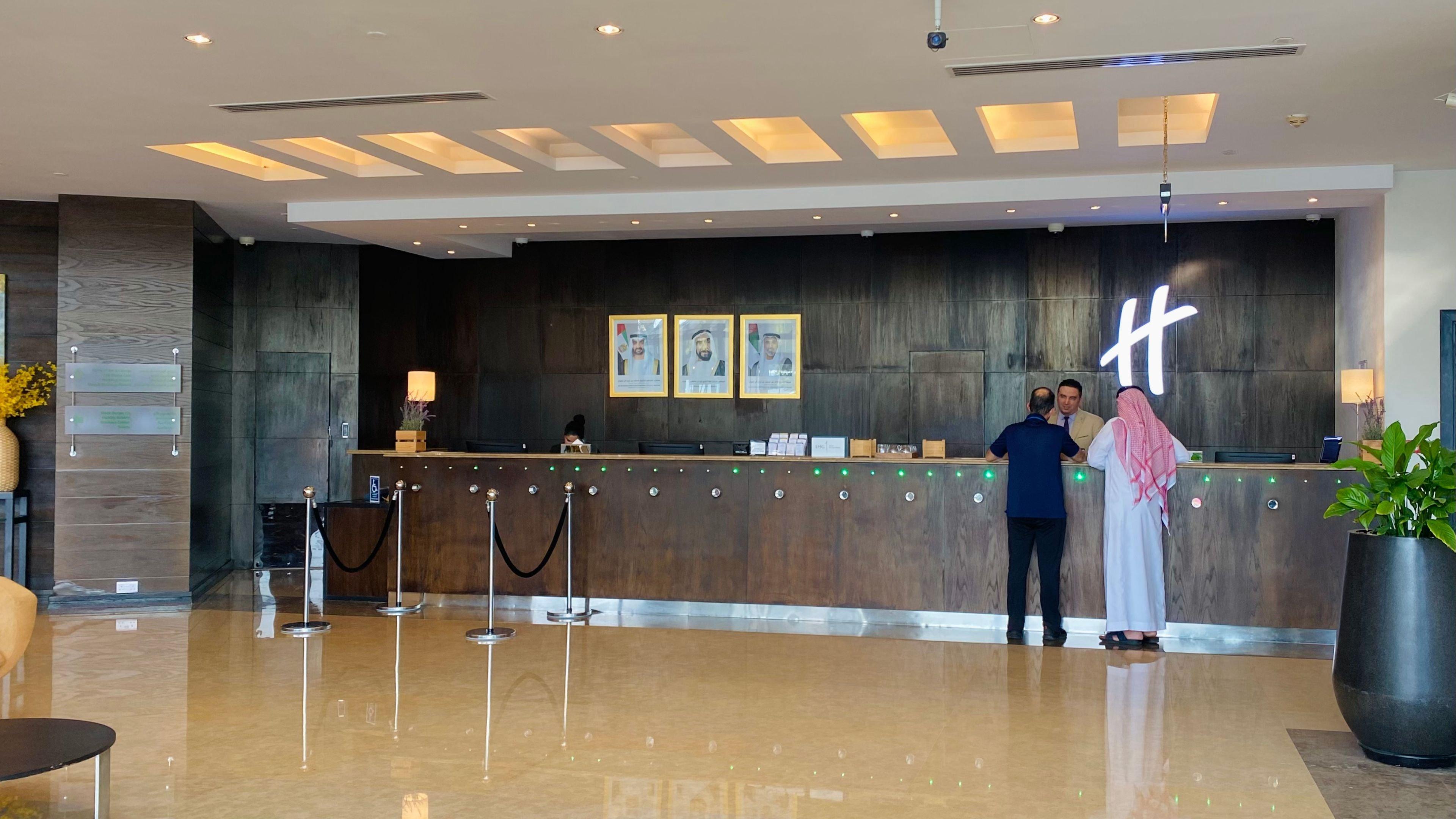 Vista Lobby Holiday Inn Abu Dhabi by IHG