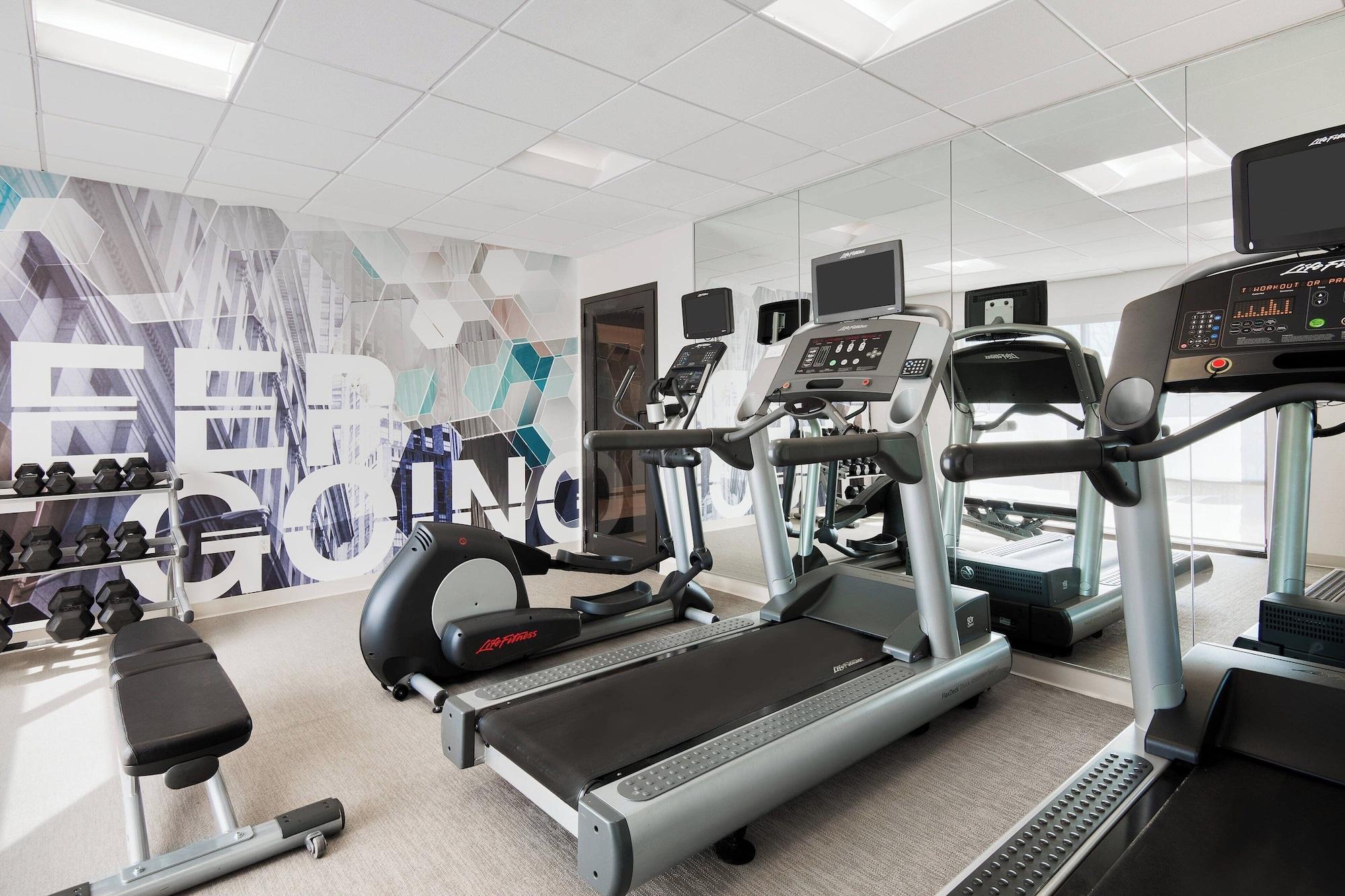 Gimnasio SpringHill Suites by Marriott Wheeling Tridelphia Area