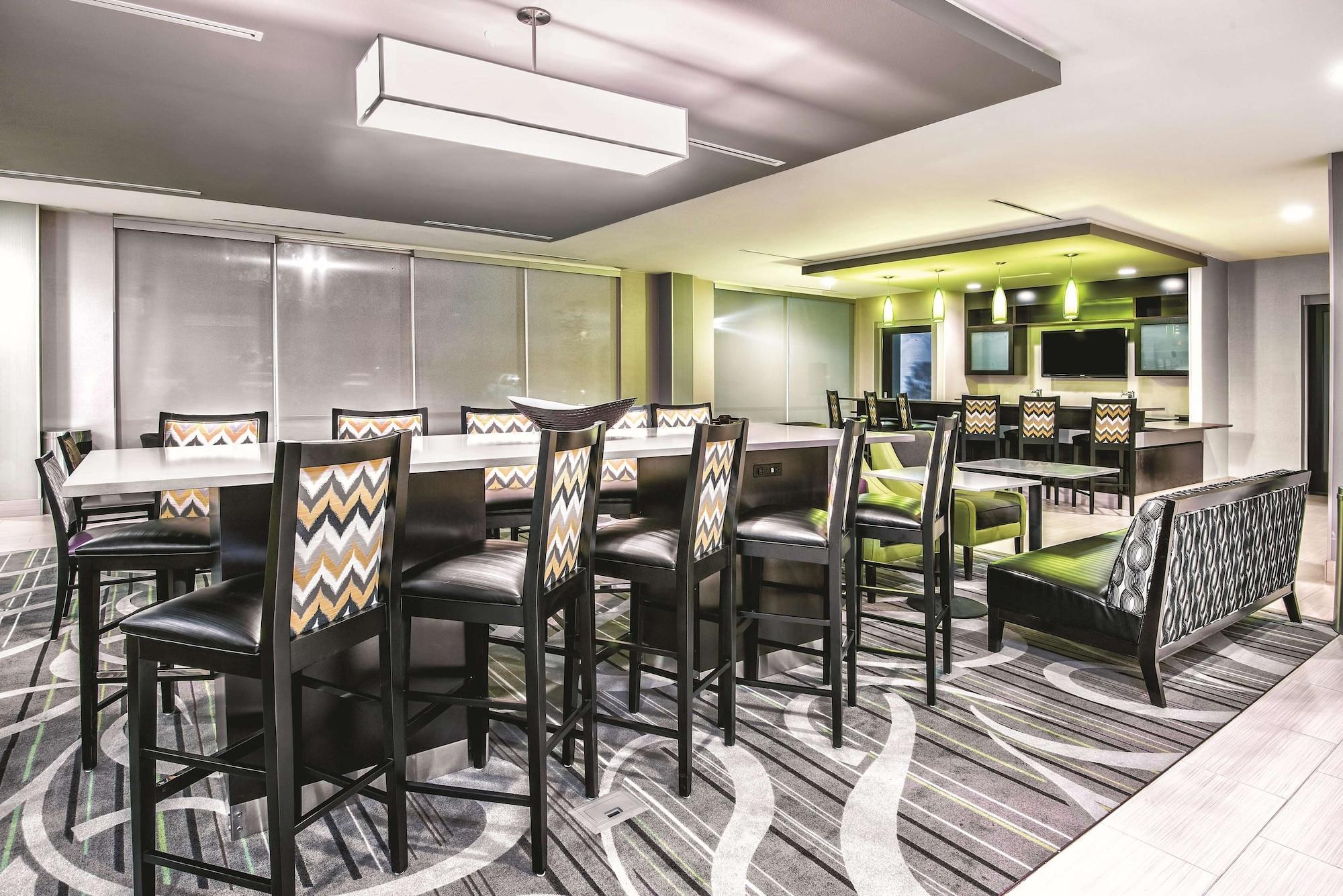 Restaurant La Quinta Inn & Suites by Wyndham Monahans