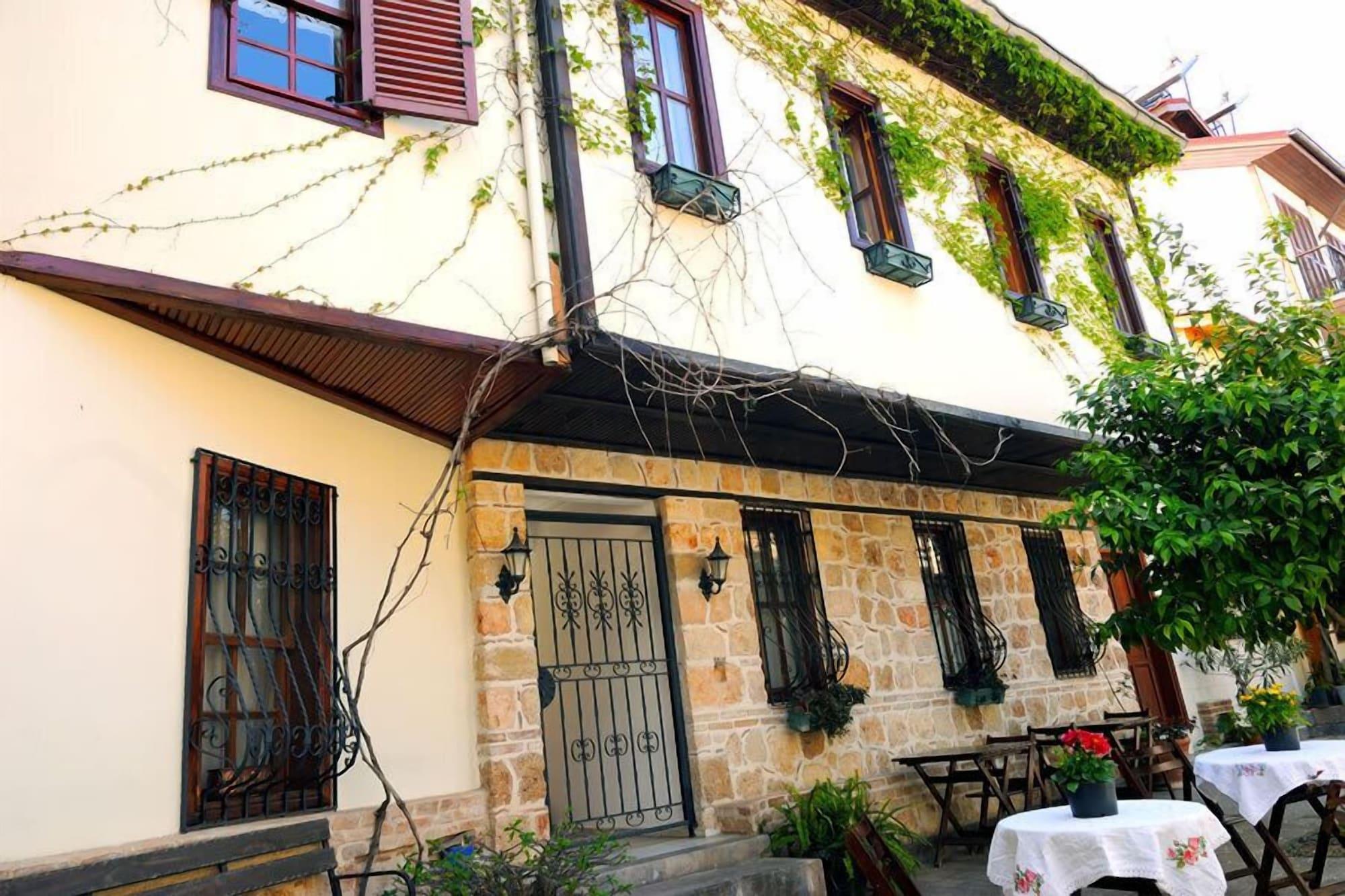 Vista Exterior Sibel Pansiyon