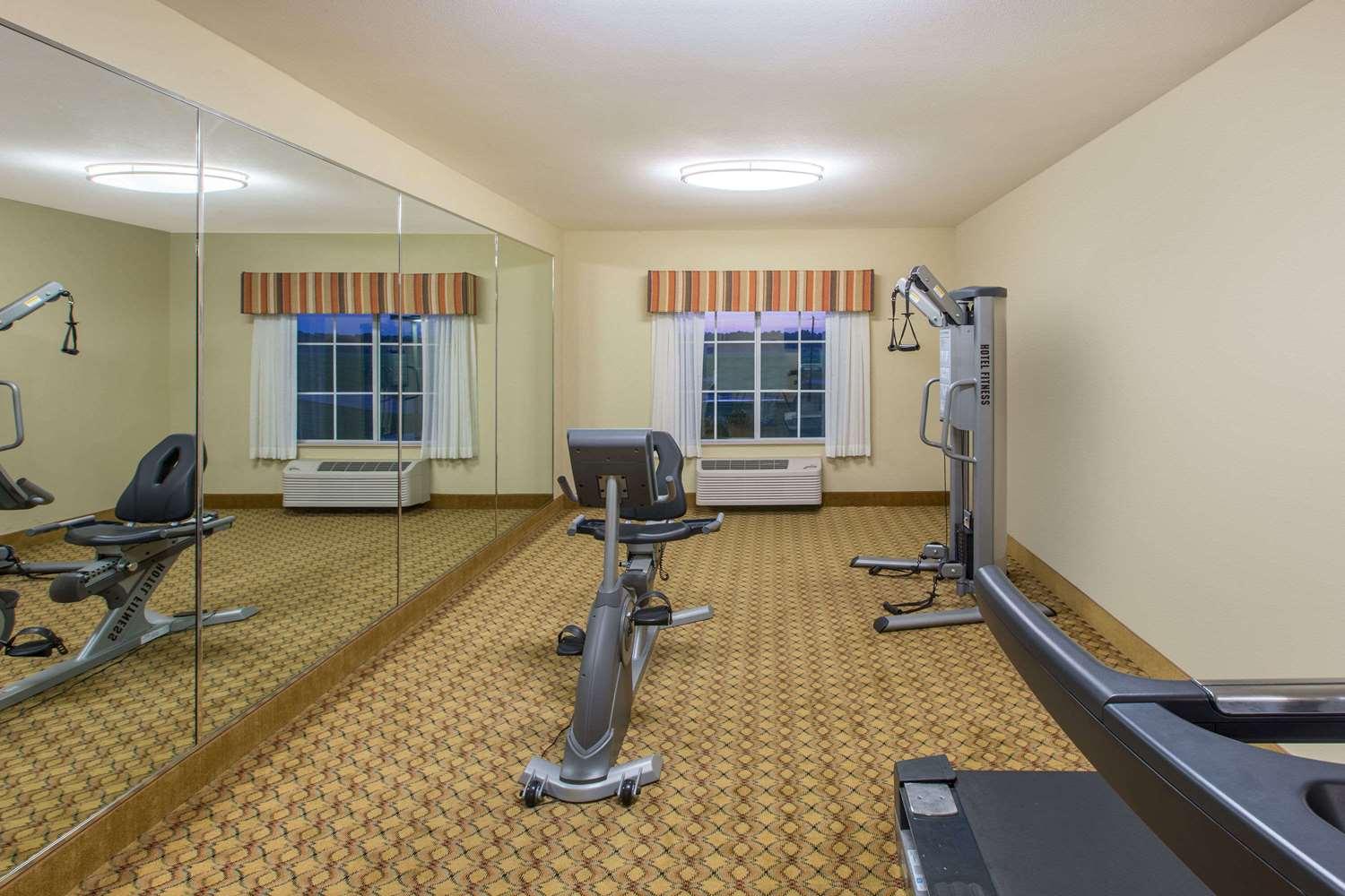 Gimnasio Knights Inn Bunkie