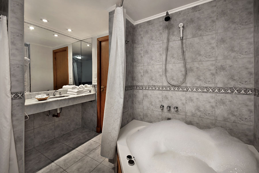 Baño Hotel Tronador