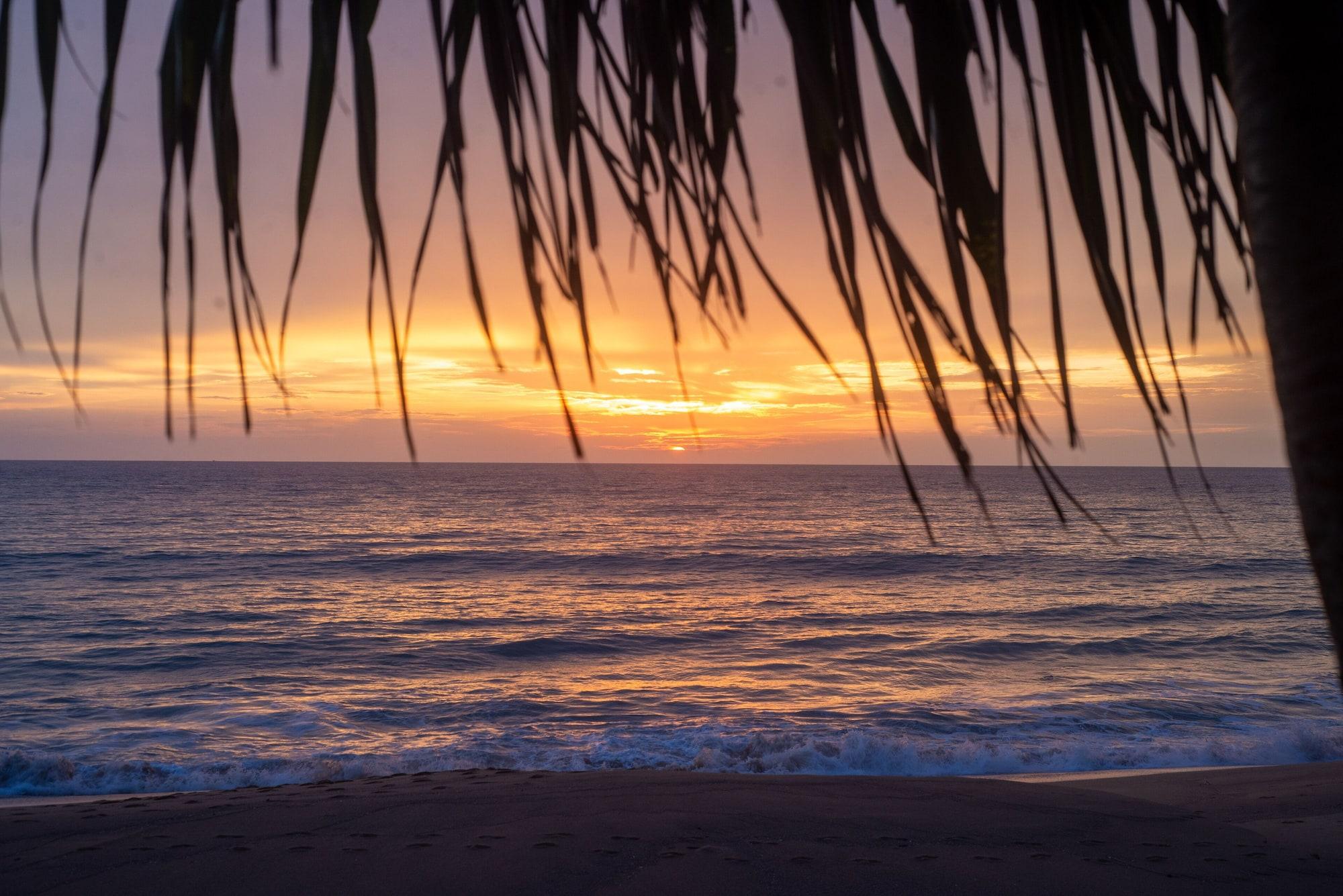 Playa Le Méridien Phuket Mai Khao Beach Resort