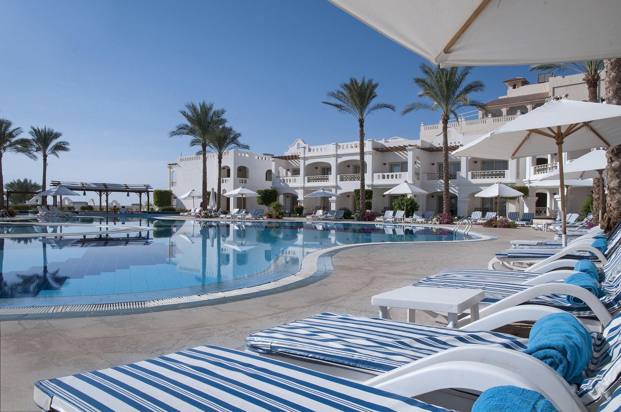 Vista Exterior Continental Plaza Beach