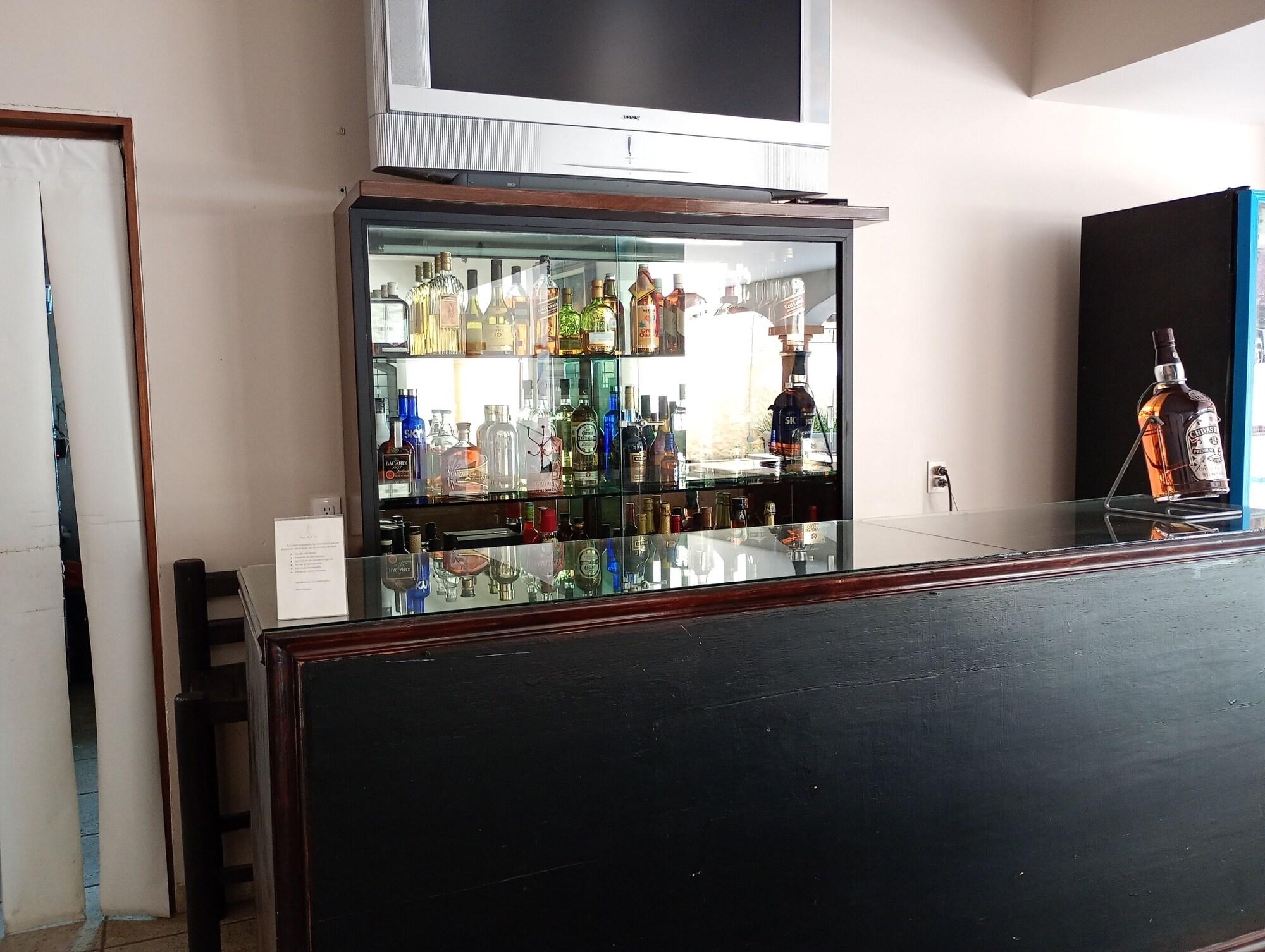 Bar/Salón Harrisson Hotel Mansión Cuernavaca