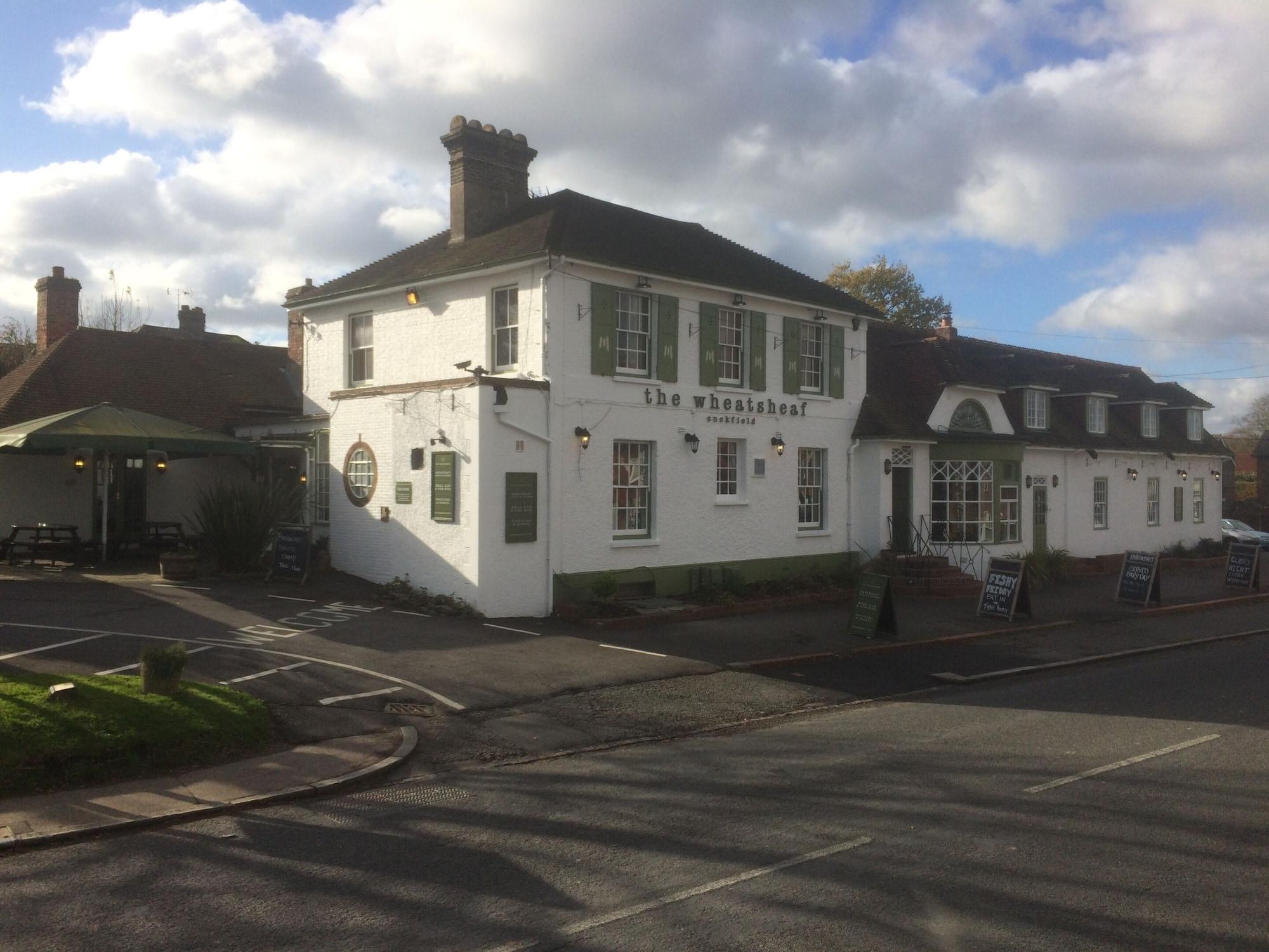 Vista Exterior The Wheatsheaf Inn