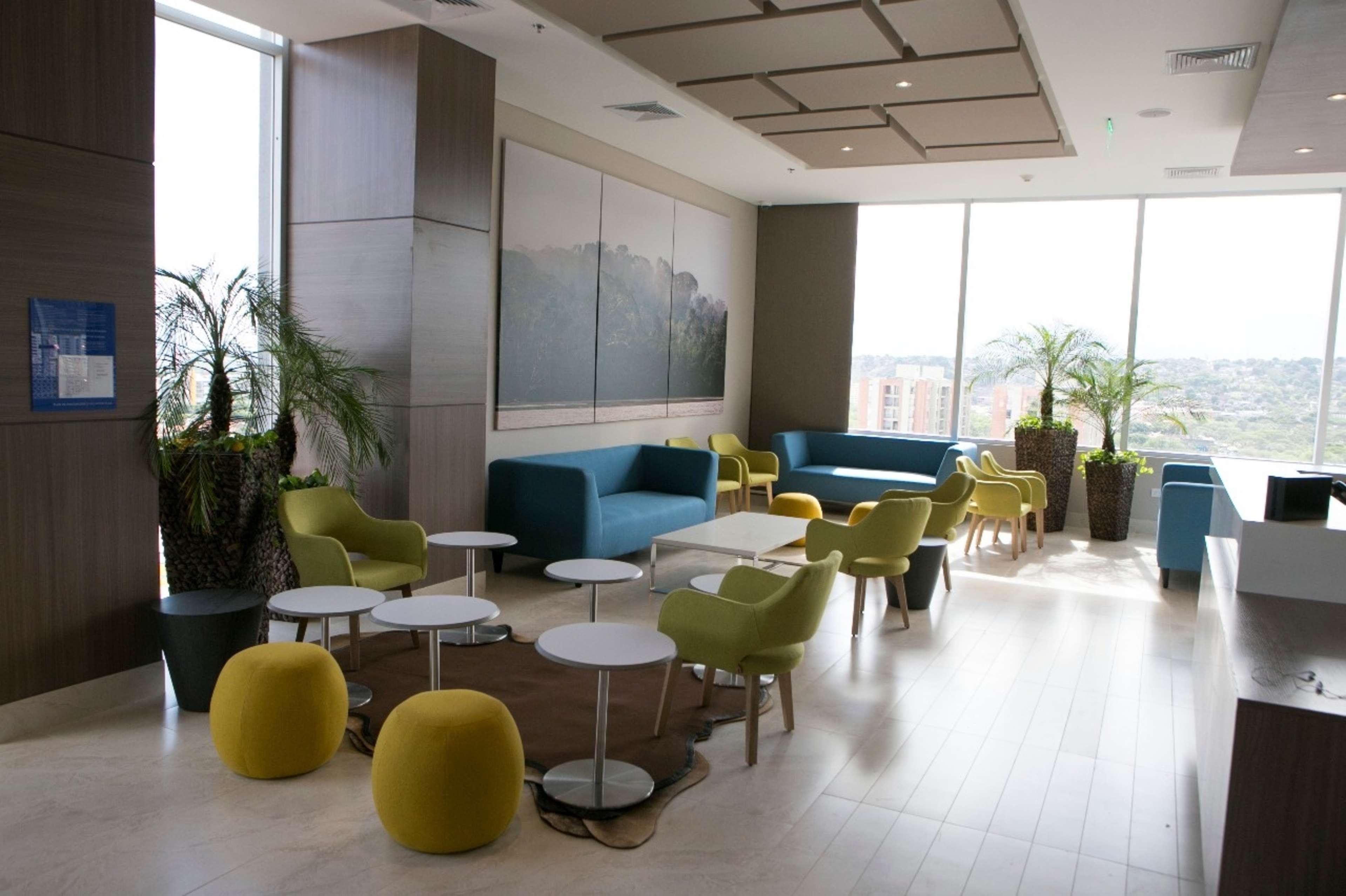 Vista Lobby Hampton Inn by Hilton Cucuta