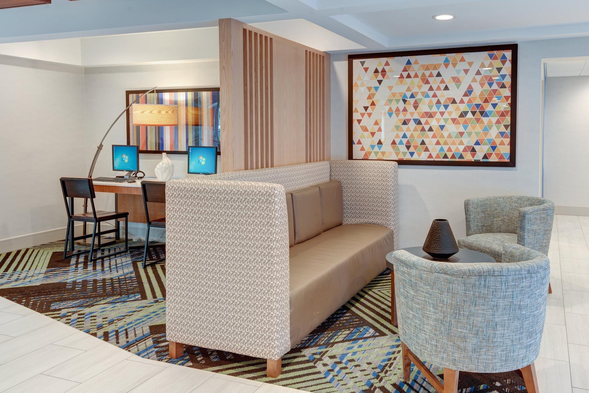 Vista Lobby Holiday Inn Express Hotel & Suites West Long Branch by IHG