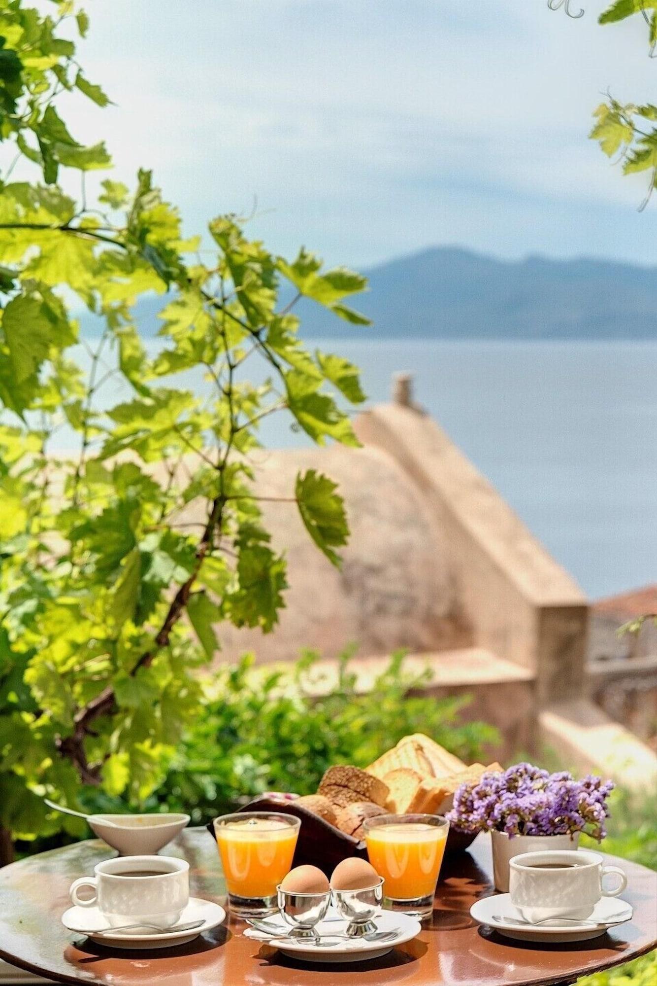 Restaurant Malvasia Traditional Hotel