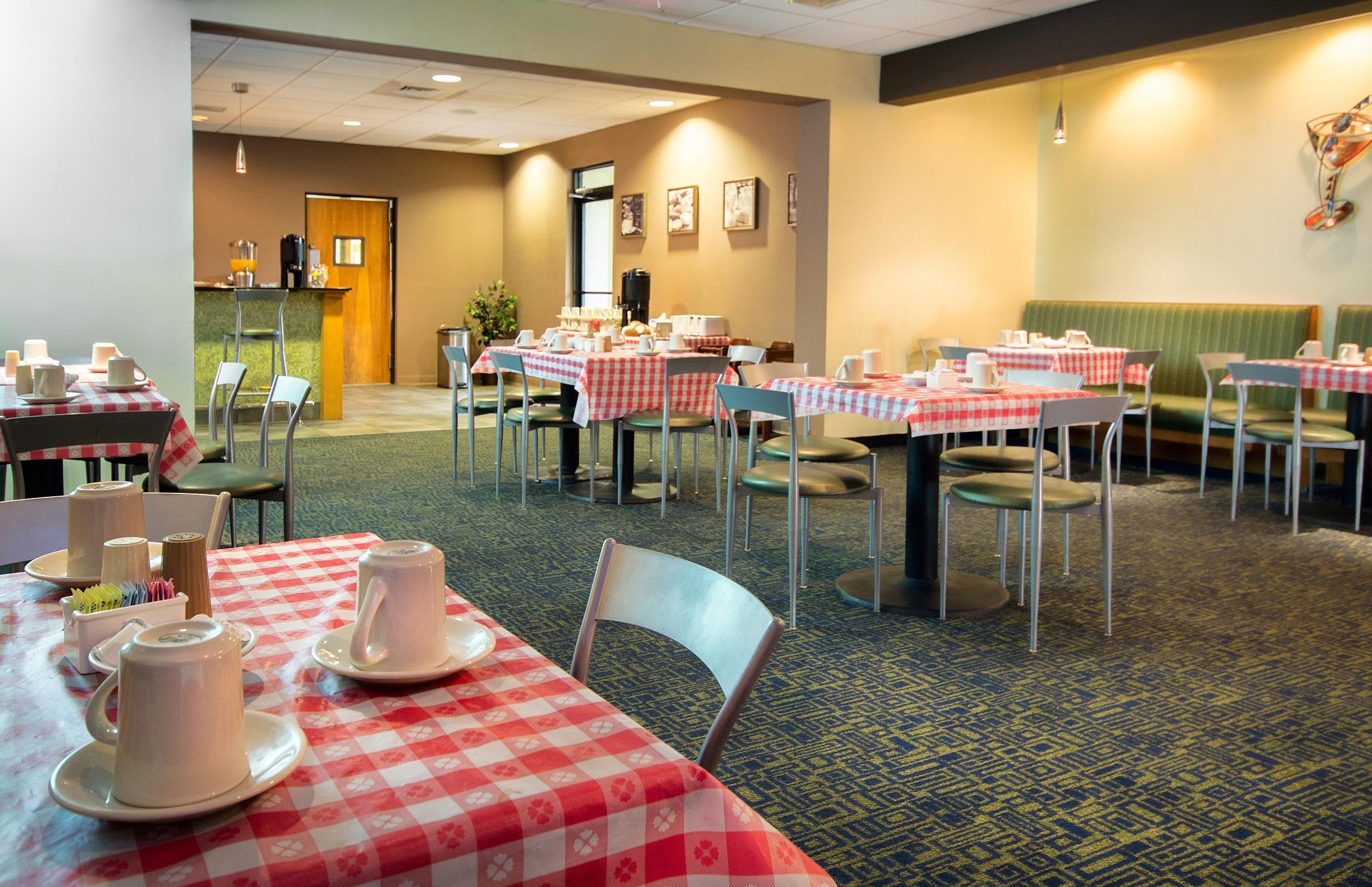 Restaurant Ramada by Wyndham Hotel & Water Park