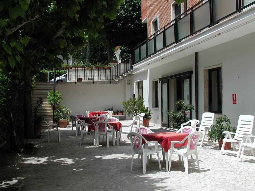 Comodidades del Alojamiento Hotel Marystella