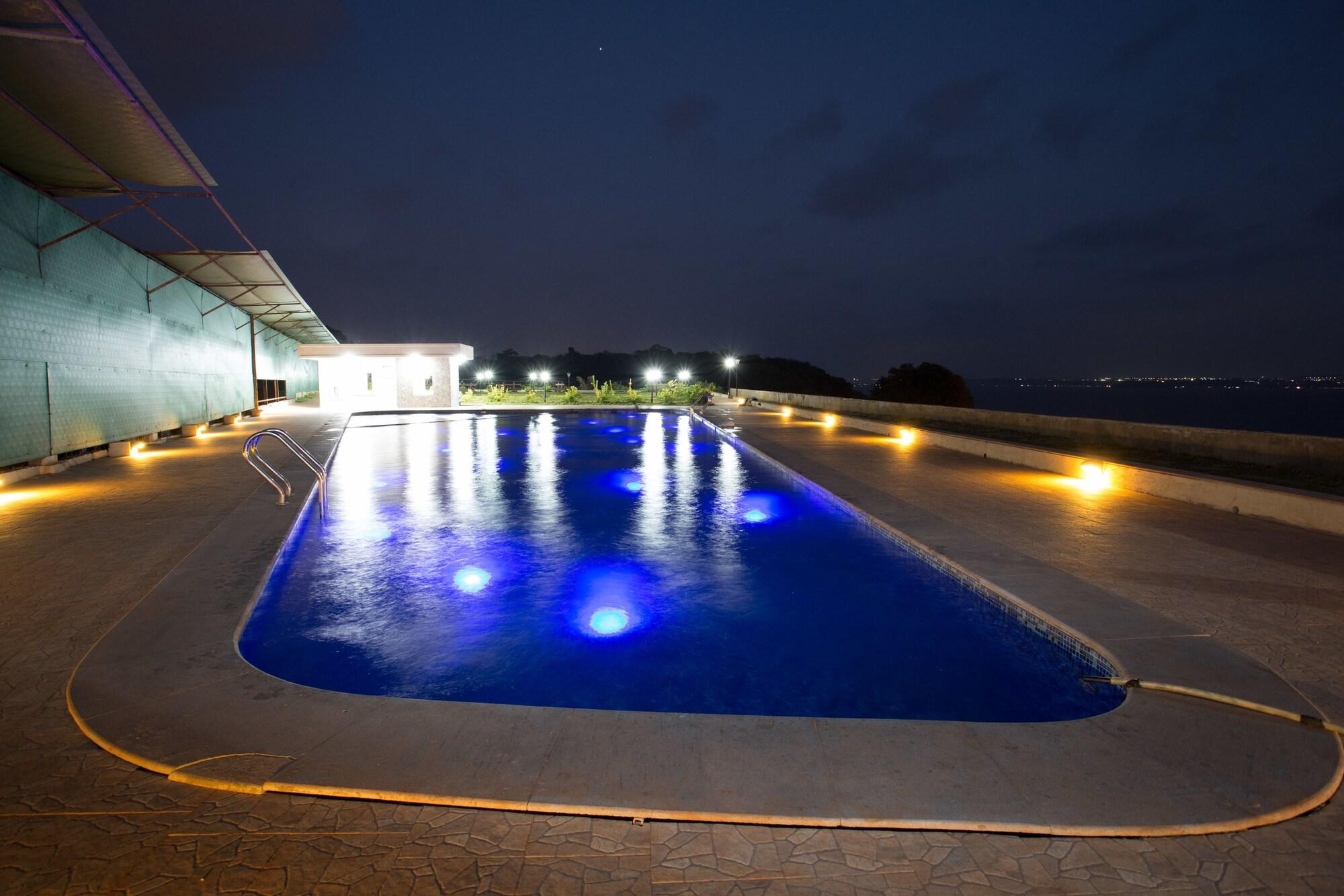 Vista Piscina Acasa Anantam