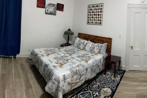 Alquiler Vacacional - Newly renovated 3 bedroom apartment