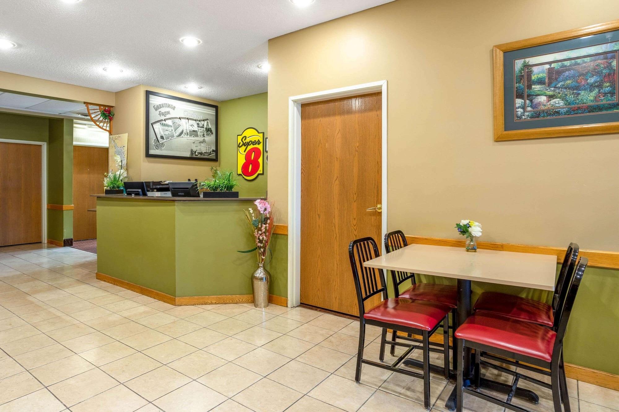 Vista Lobby Super 8 by Wyndham Goshen