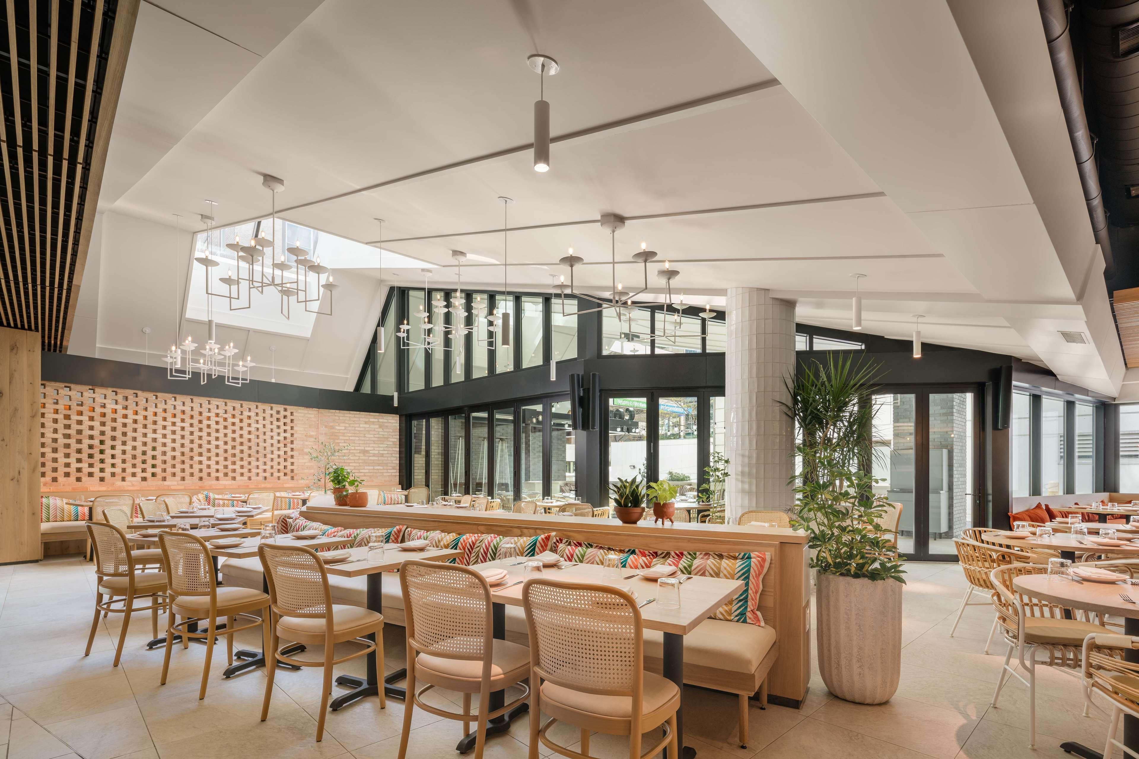 Restaurant Motto by Hilton Philadelphia Rittenhouse Square