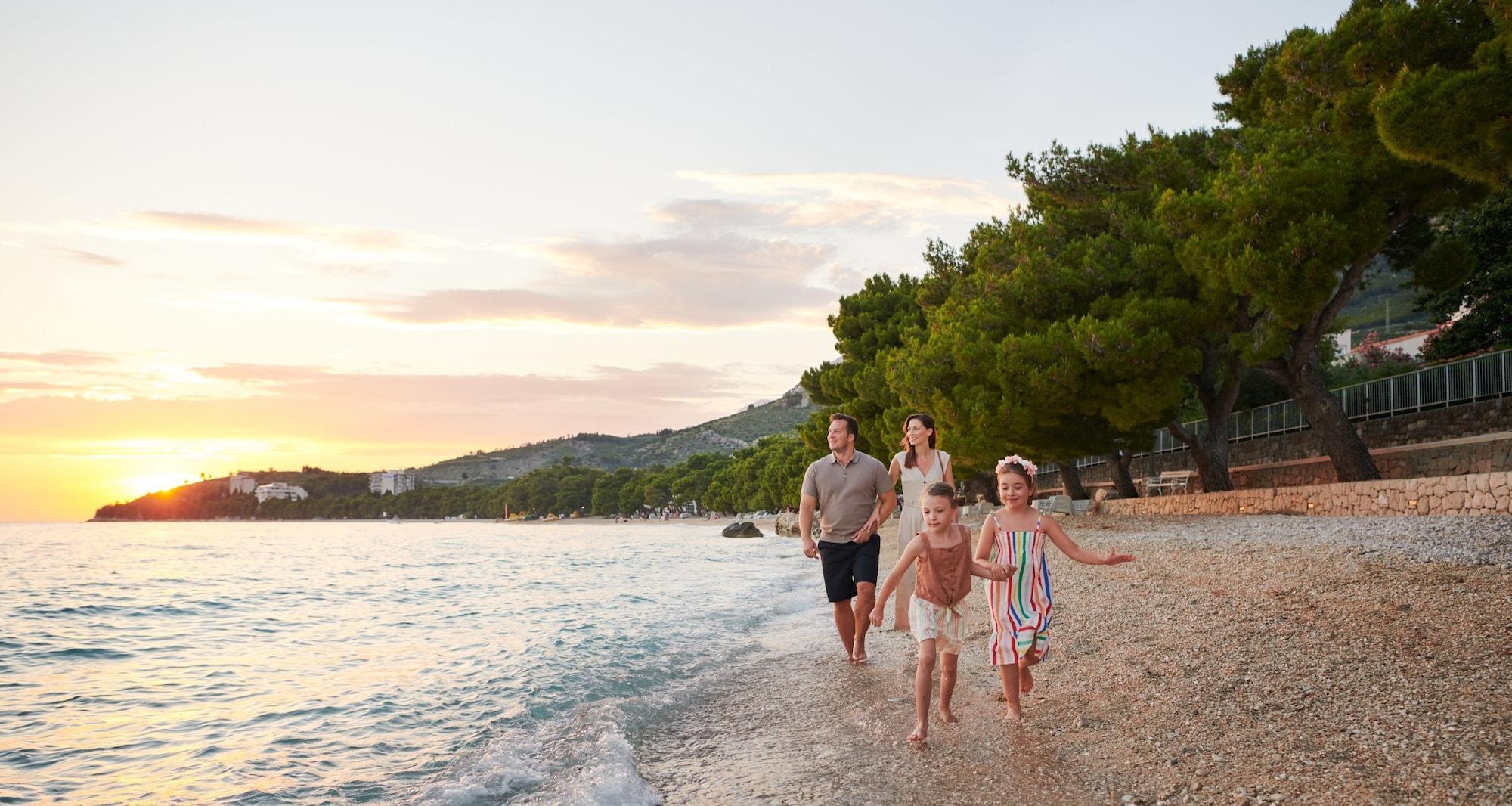 Playa Bluesun Hotel Alga