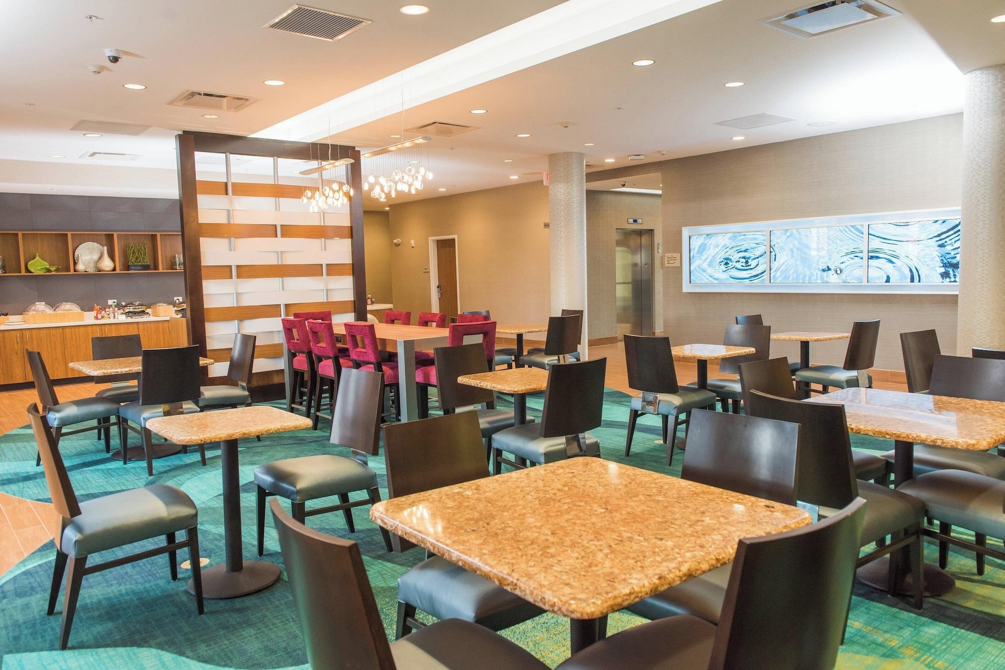 Restaurant Springhill Suites Buffalo Airport