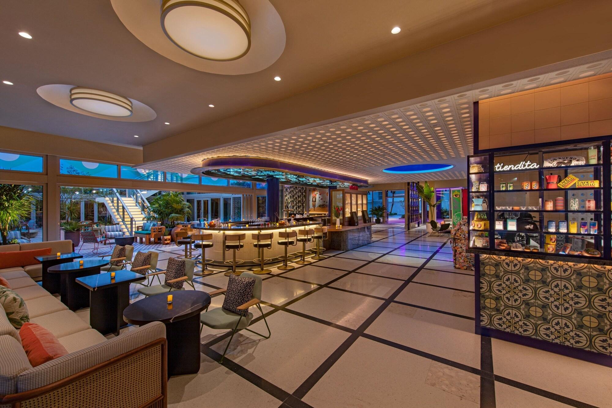 Vista Lobby Moxy Miami South Beach