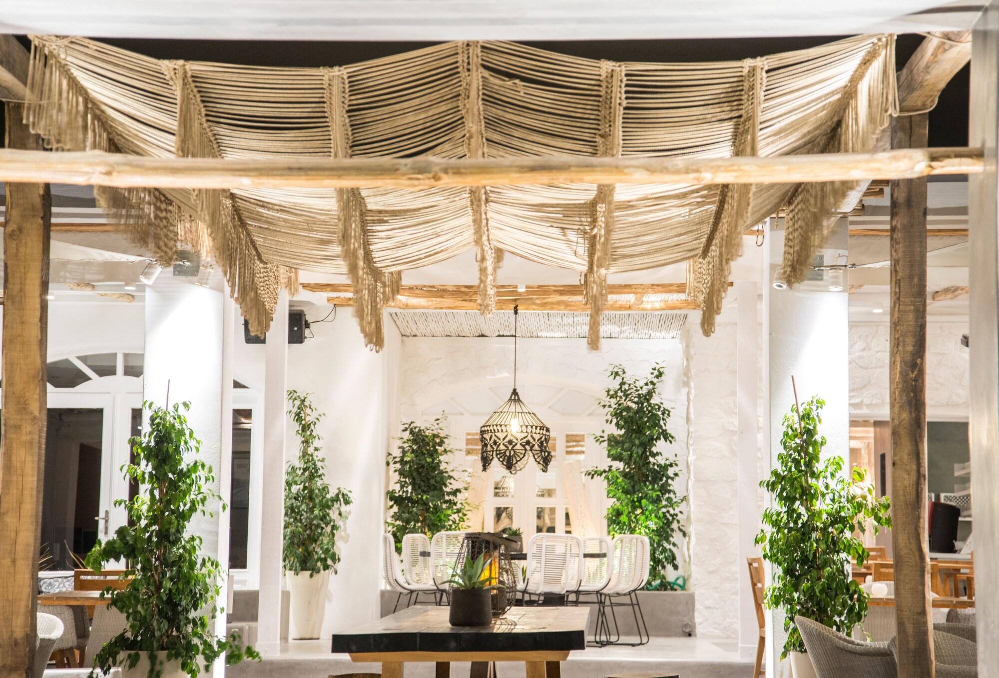 Restaurant Makris Beach Hotel