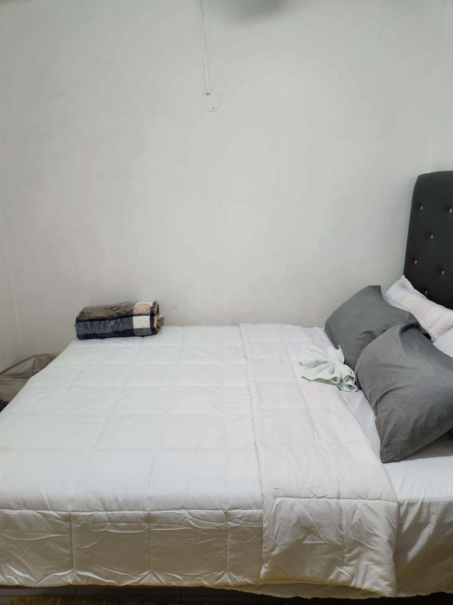 Varios Harmony Vybz Apartment