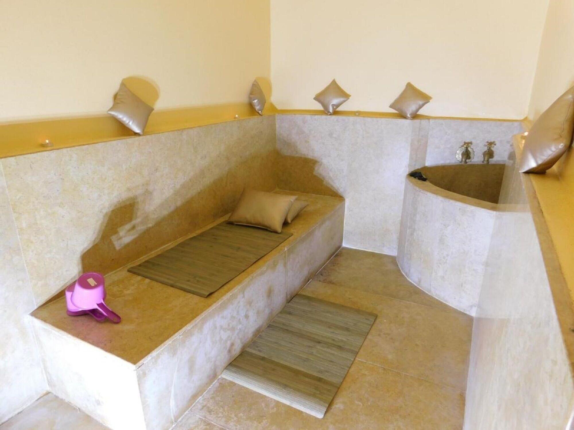 Spa 66 Av. Imam El Ghazali