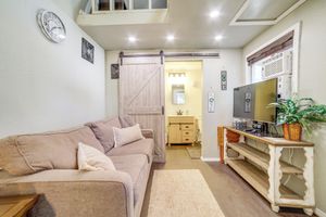 Alquiler Vacacional - Cozy Tiny Home: 1 Mi to The Village at Meridian
