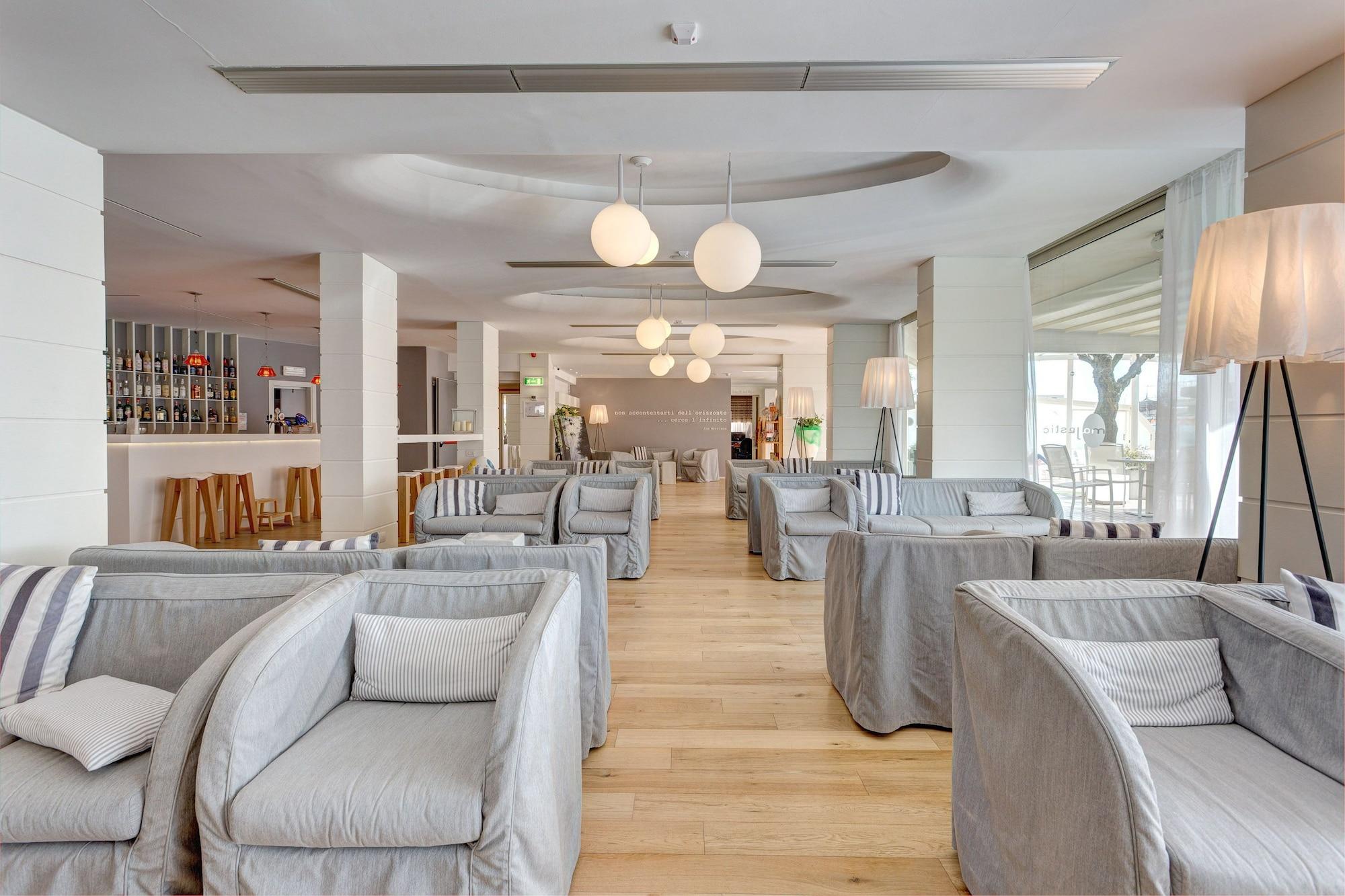 Vista Lobby Majestic