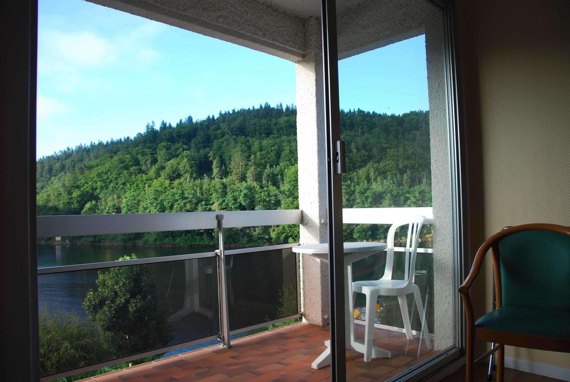 Equipamiento de Habitación Garabit Hôtel