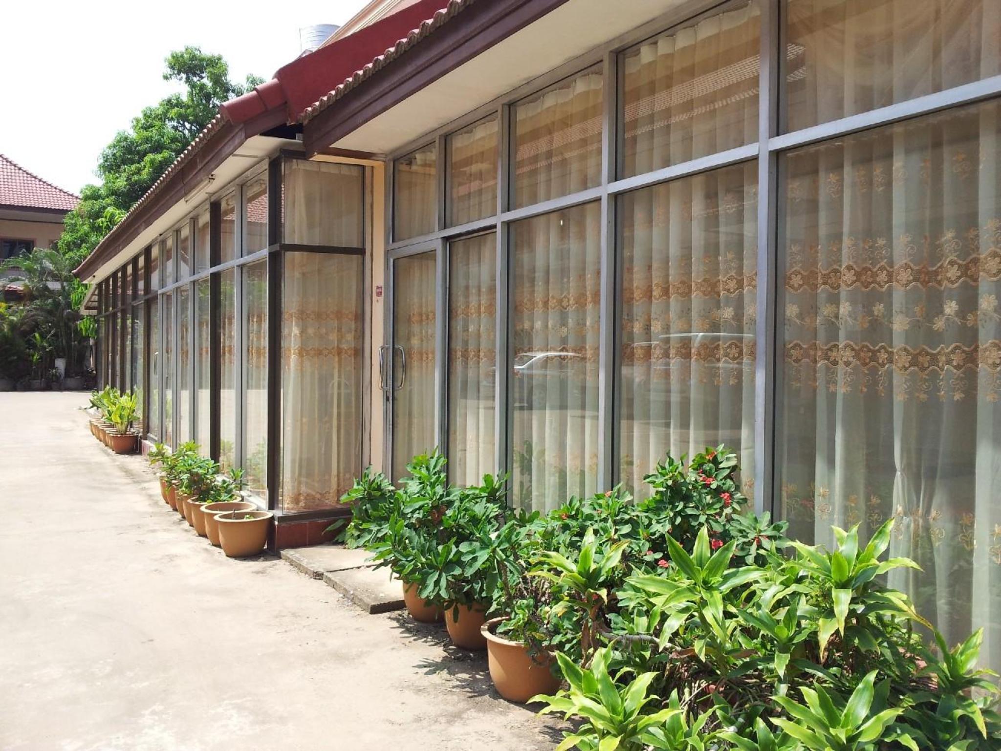 Restaurant La Ong Dao Hotel 2