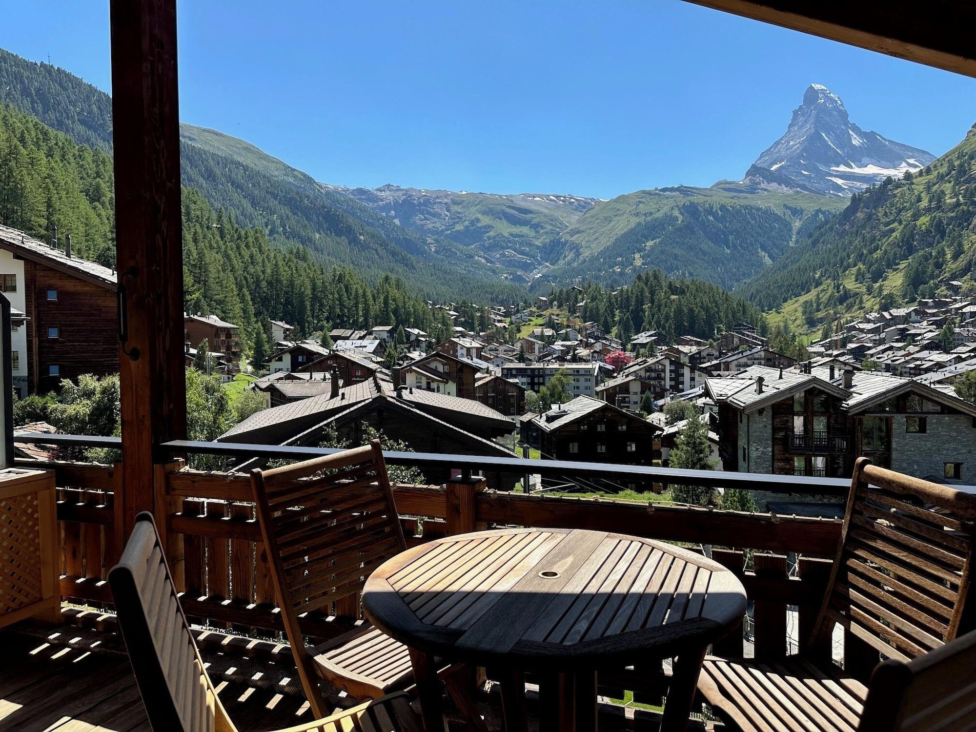 Varios Mountain Exposure Luxury Chalets & Penthouses & Apartments