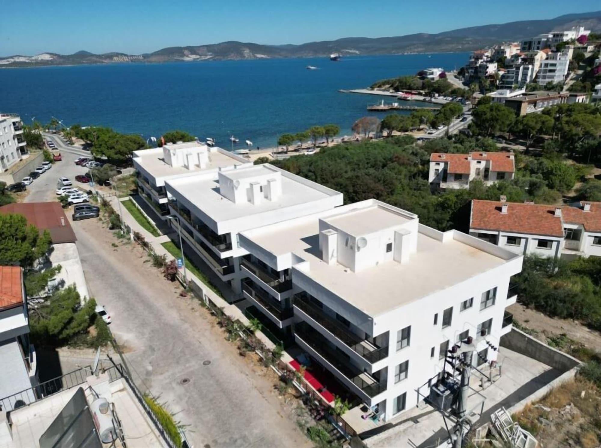 Varios Sahil Aparts - Güllük