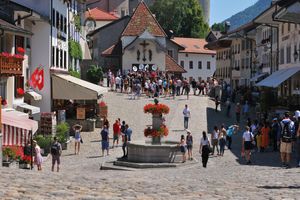 Actividad - Ruta de la comida suiza: Gruyères, fondue y chocolate