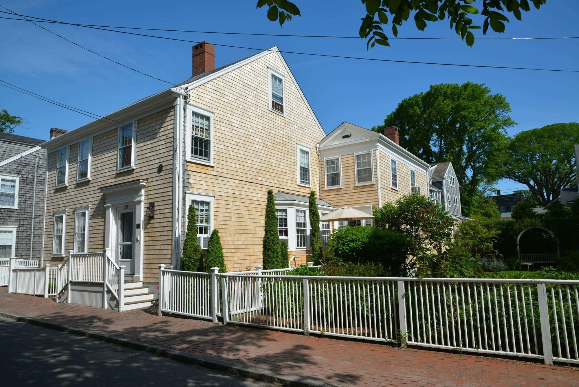 Vista Exterior 29 India House