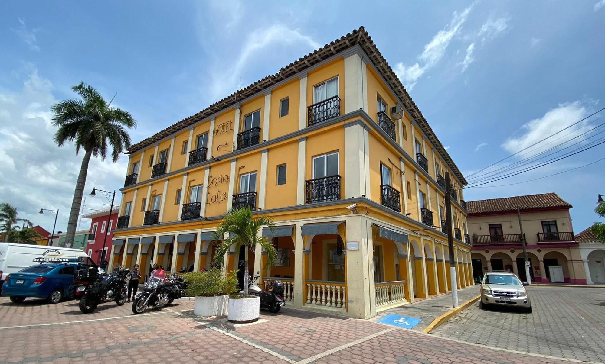 Vista Exterior Hotel Posada Doña Lala