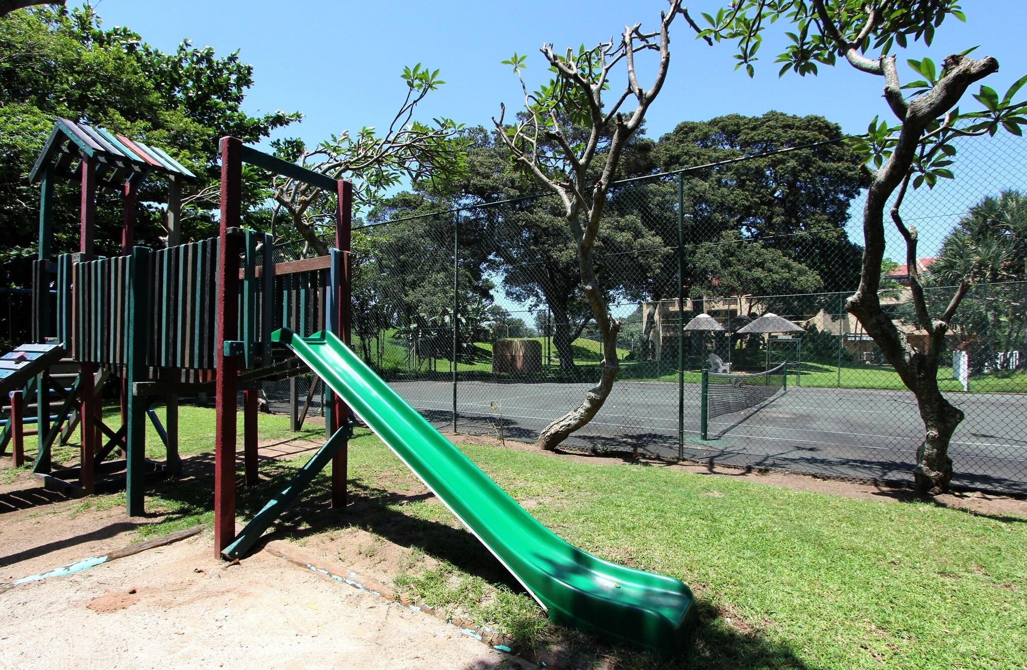 Instalaciones Recreativas La Lucia Sands