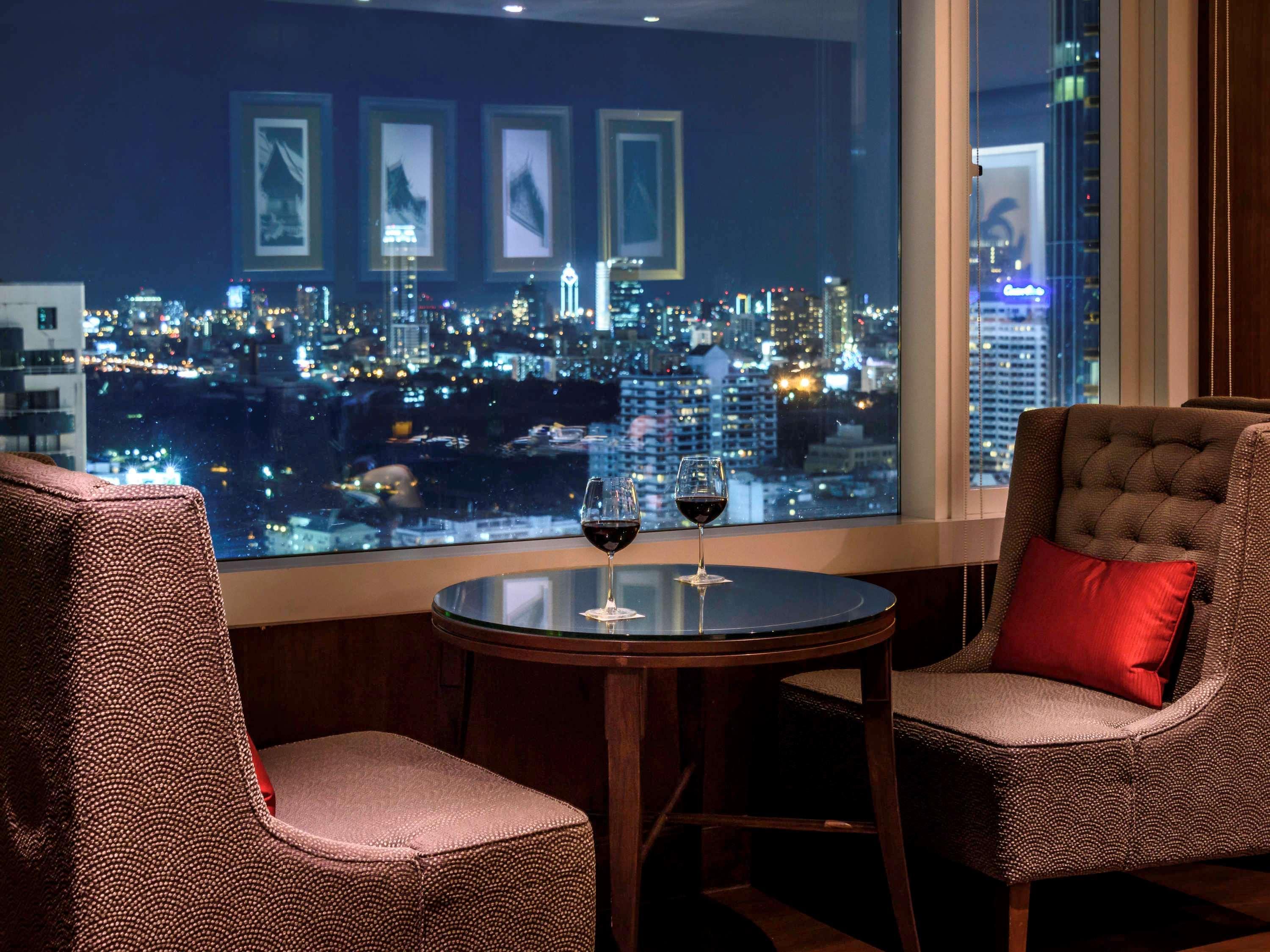 Bar/Salón Hilton Bangkok Grande Asoke