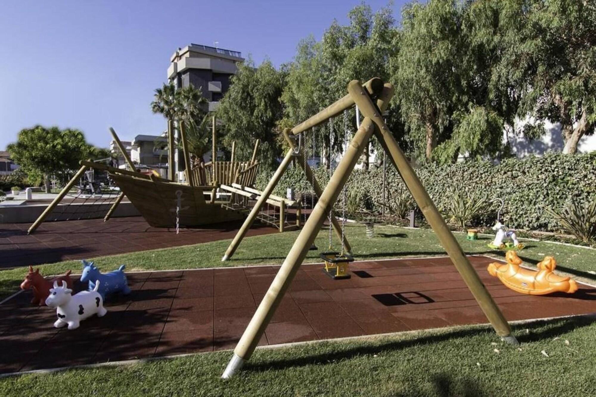 Instalaciones Recreativas Hotel Eden
