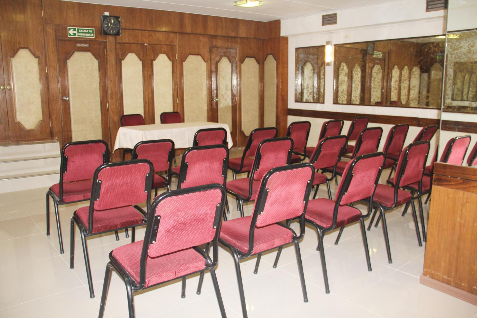 Sala de Reuniones Hotel Alpino