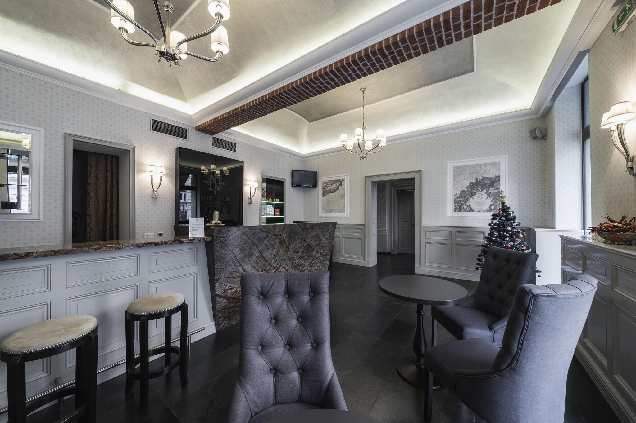 Vista Lobby Hotel Noir
