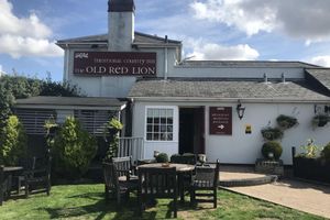 Alojamiento - The Old Red Lion Inn