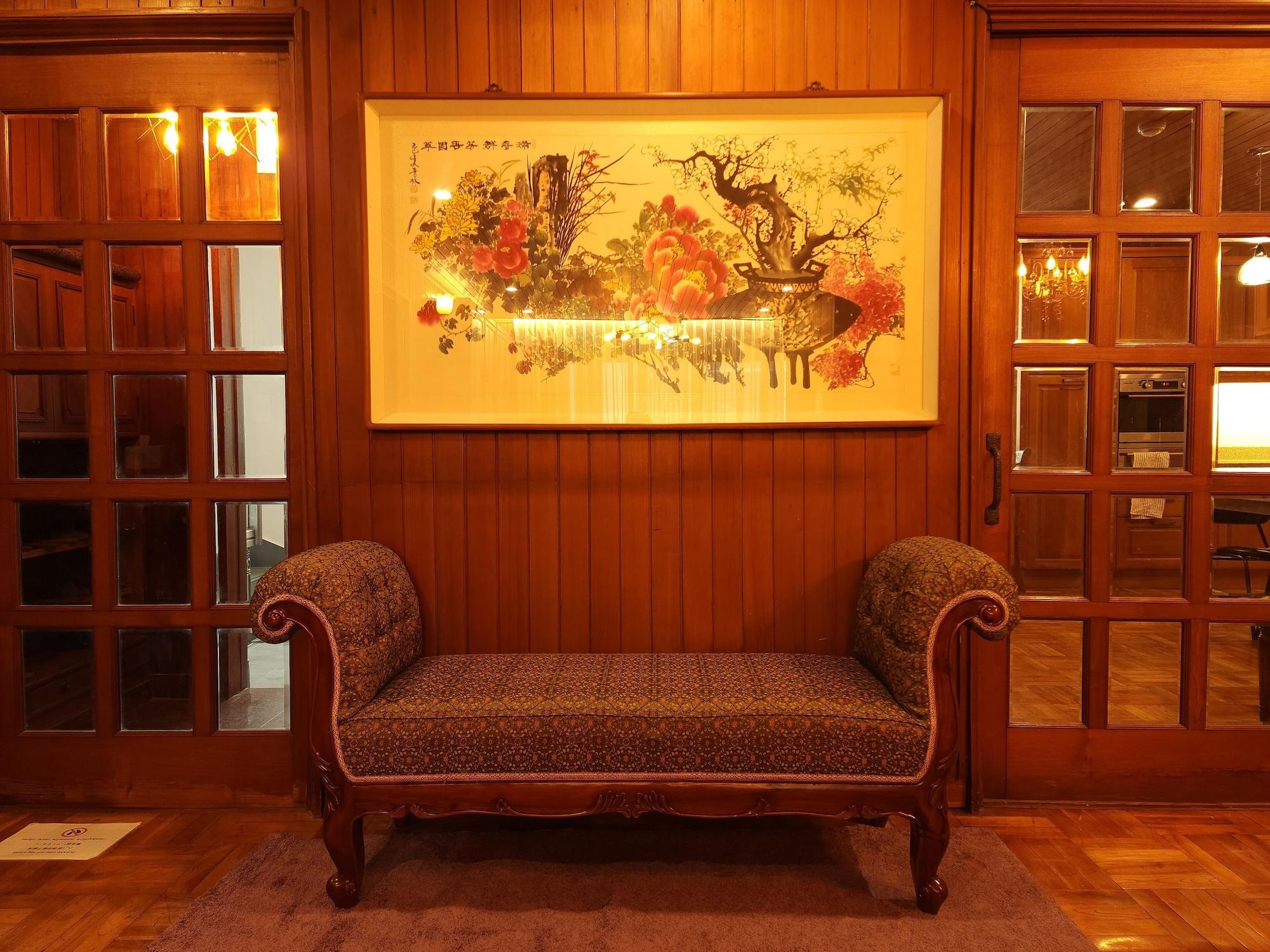 Bar/Salón OYO Hostel Myeongdong 5