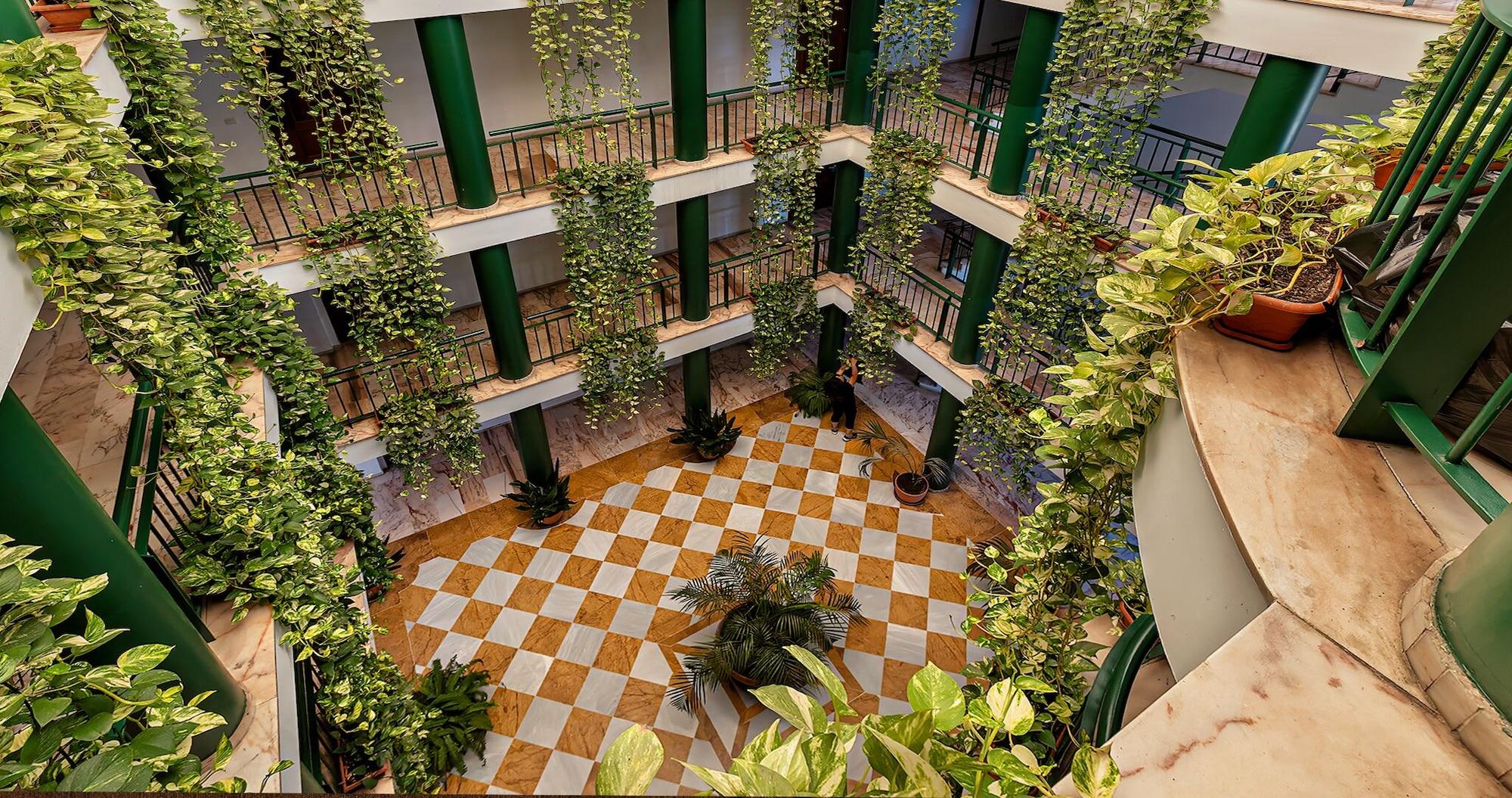 Vista Exterior Apartamentos Vértice Bib Rambla