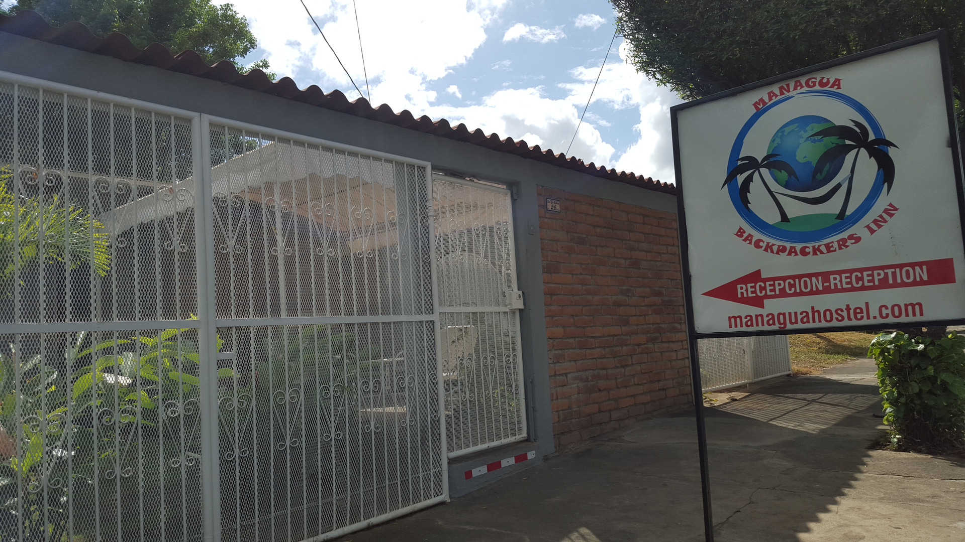 Vista Exterior Managua Backpackers Inn
