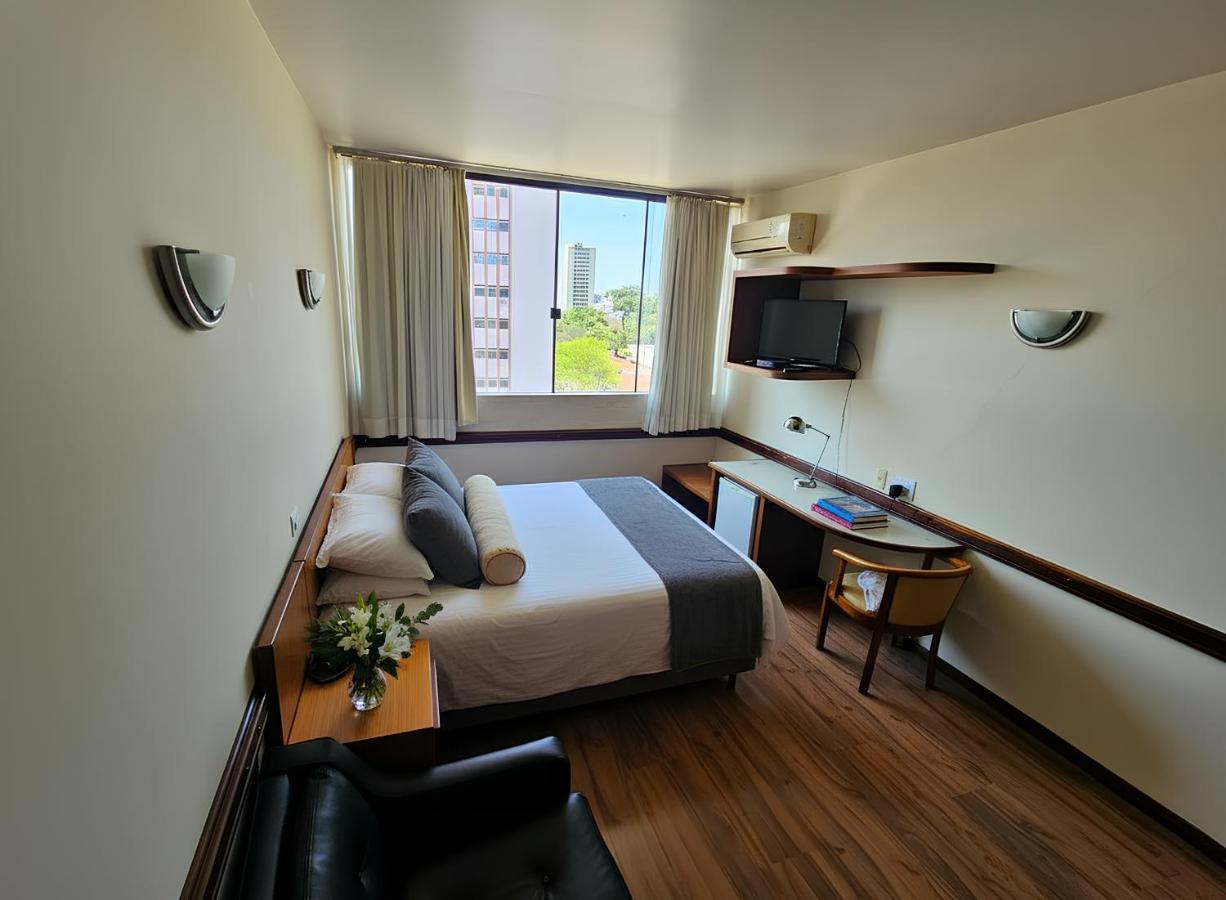 Zona de estar Novo Santoni Hotel Guarapuava