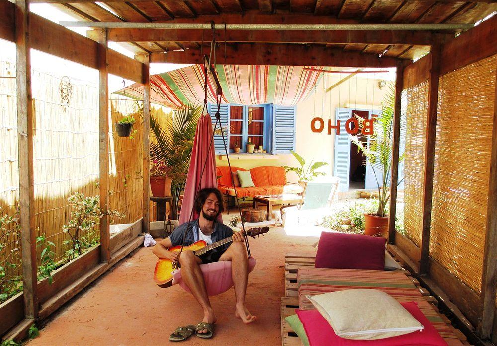Varios Boho Hostel