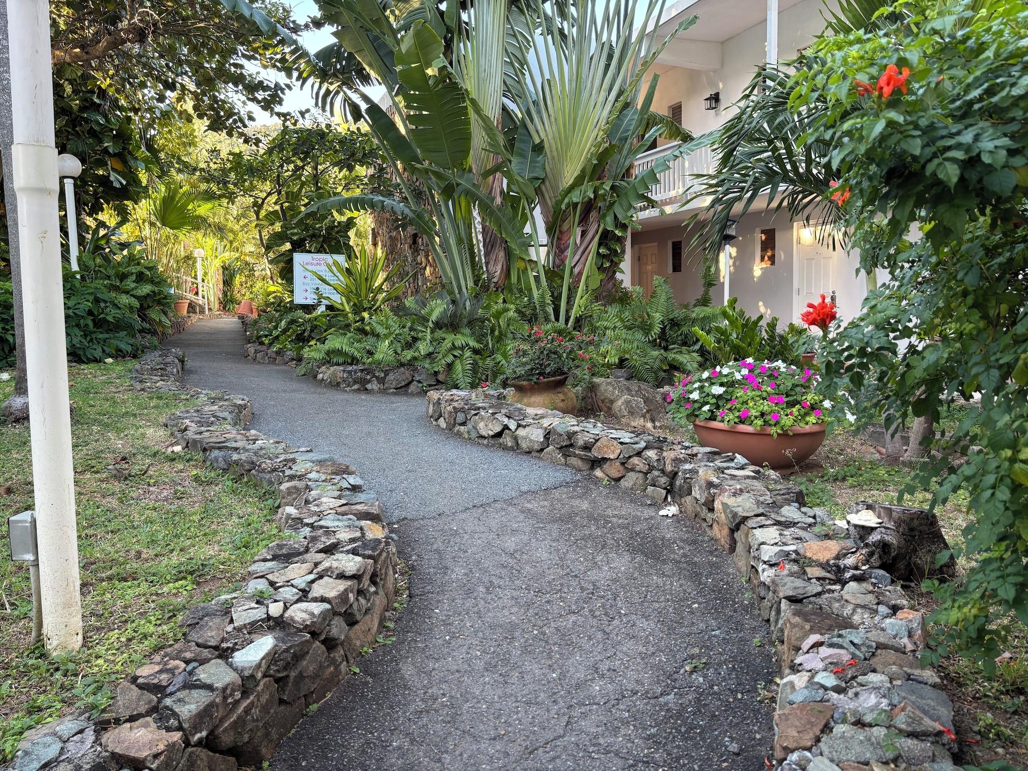 Vista Exterior Flamboyan on the Bay Resort and Villas