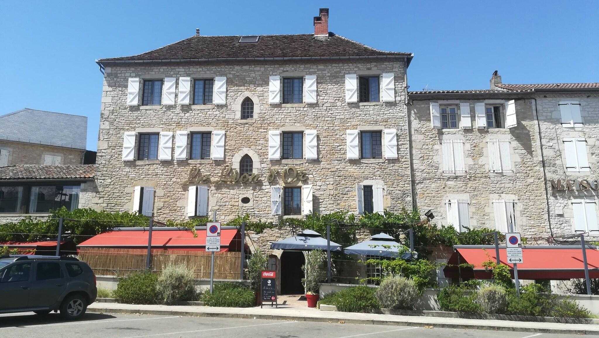 Vista Exterior Logis hotel le lion d'or Gramat