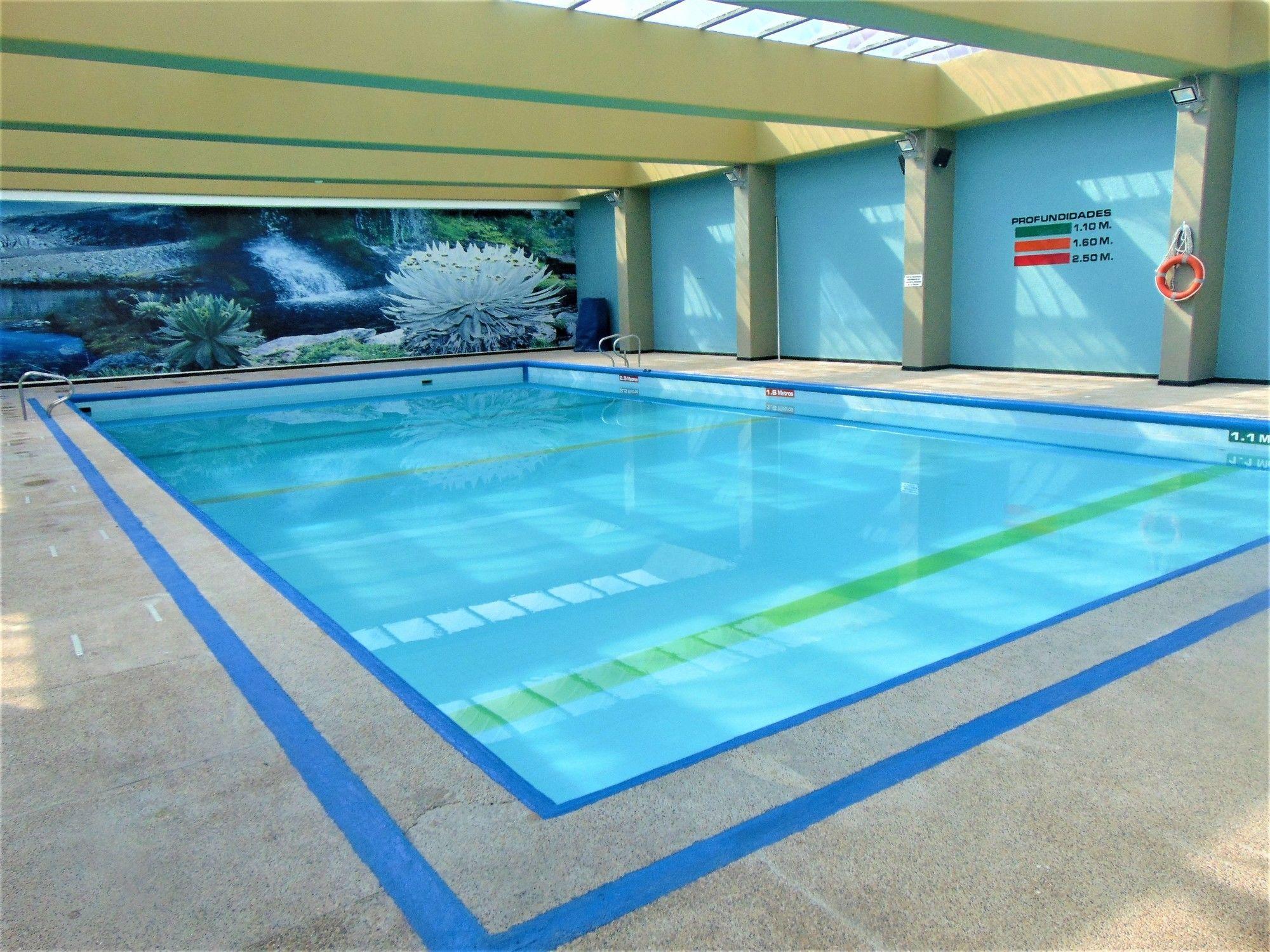 Vista Piscina Hotel Hunza