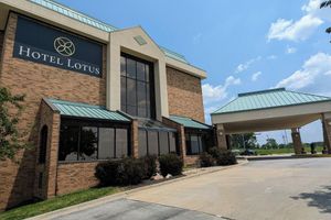 Alojamiento - Hotel Lotus Kansas City Stadium