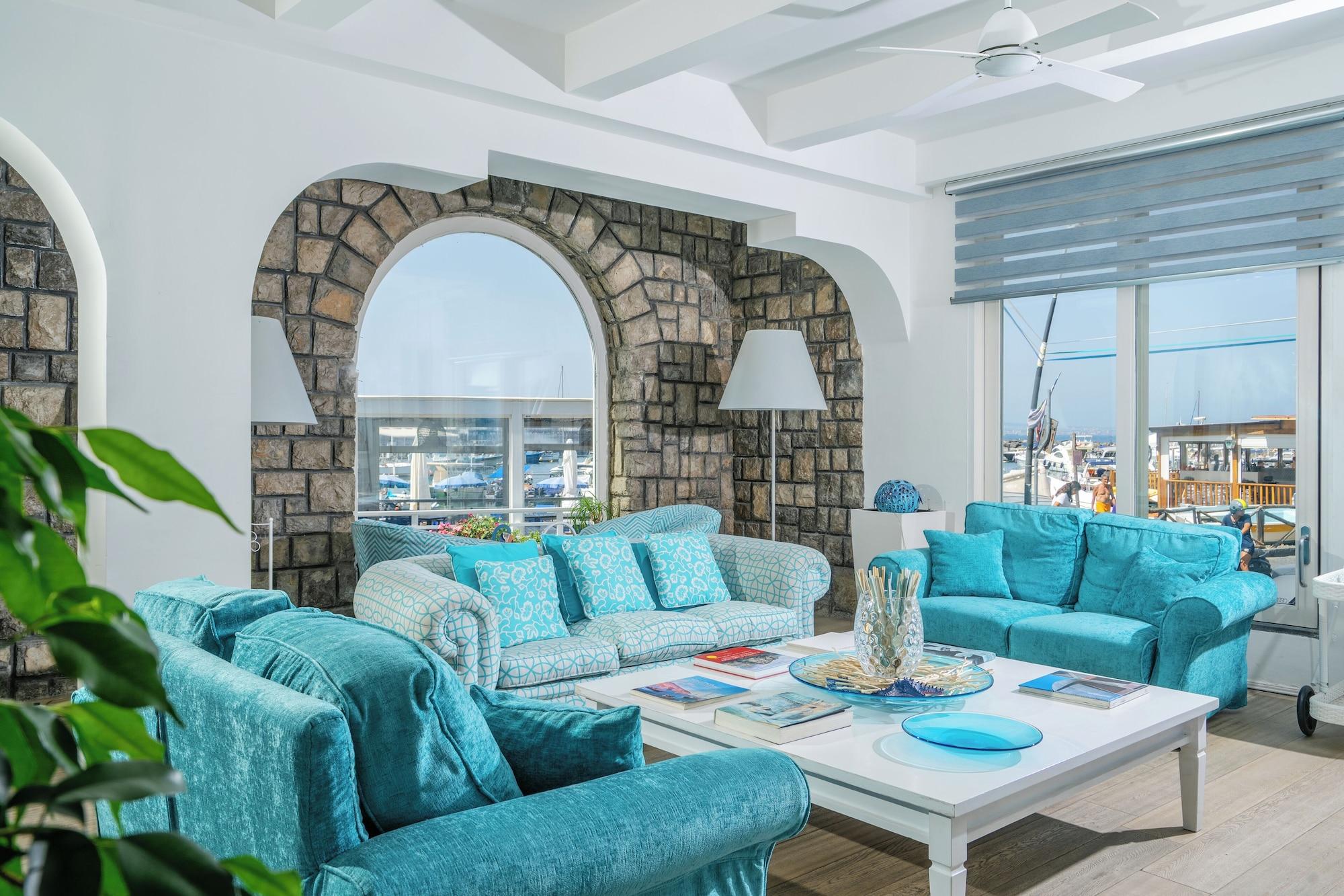 Vista Lobby Le Ancore